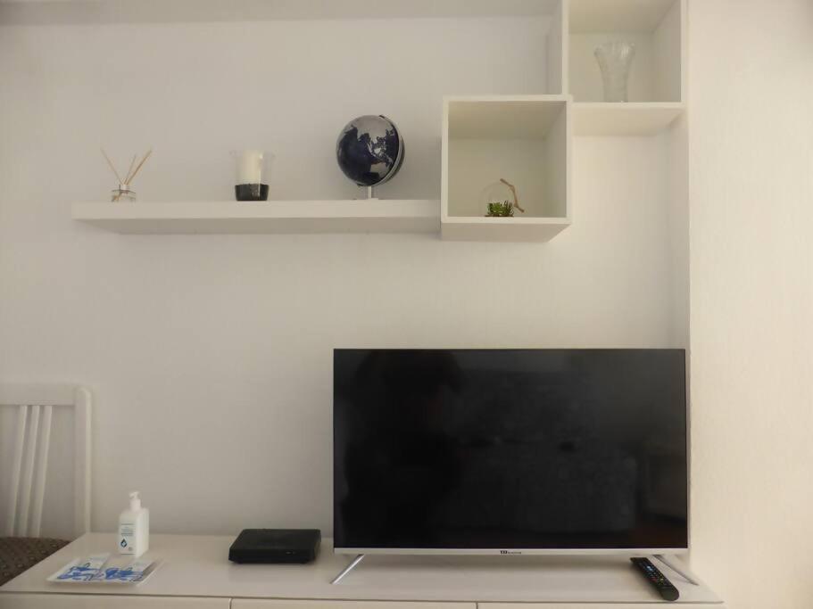 Estudio Nefeli Primera Linea Playa Amazing Views بينالماذينا المظهر الخارجي الصورة